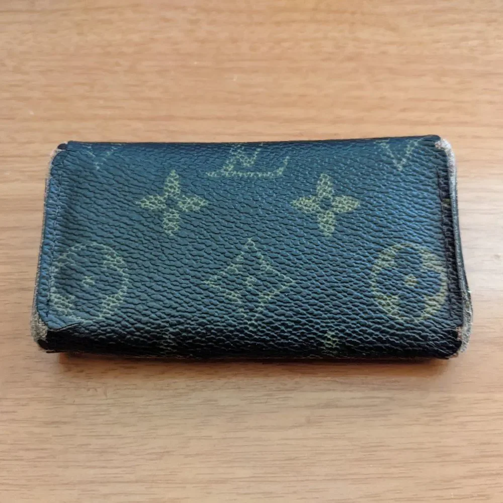 Louis Vuitton Monogram Key Holder/Wallet #1278💥PRICE DROP💥